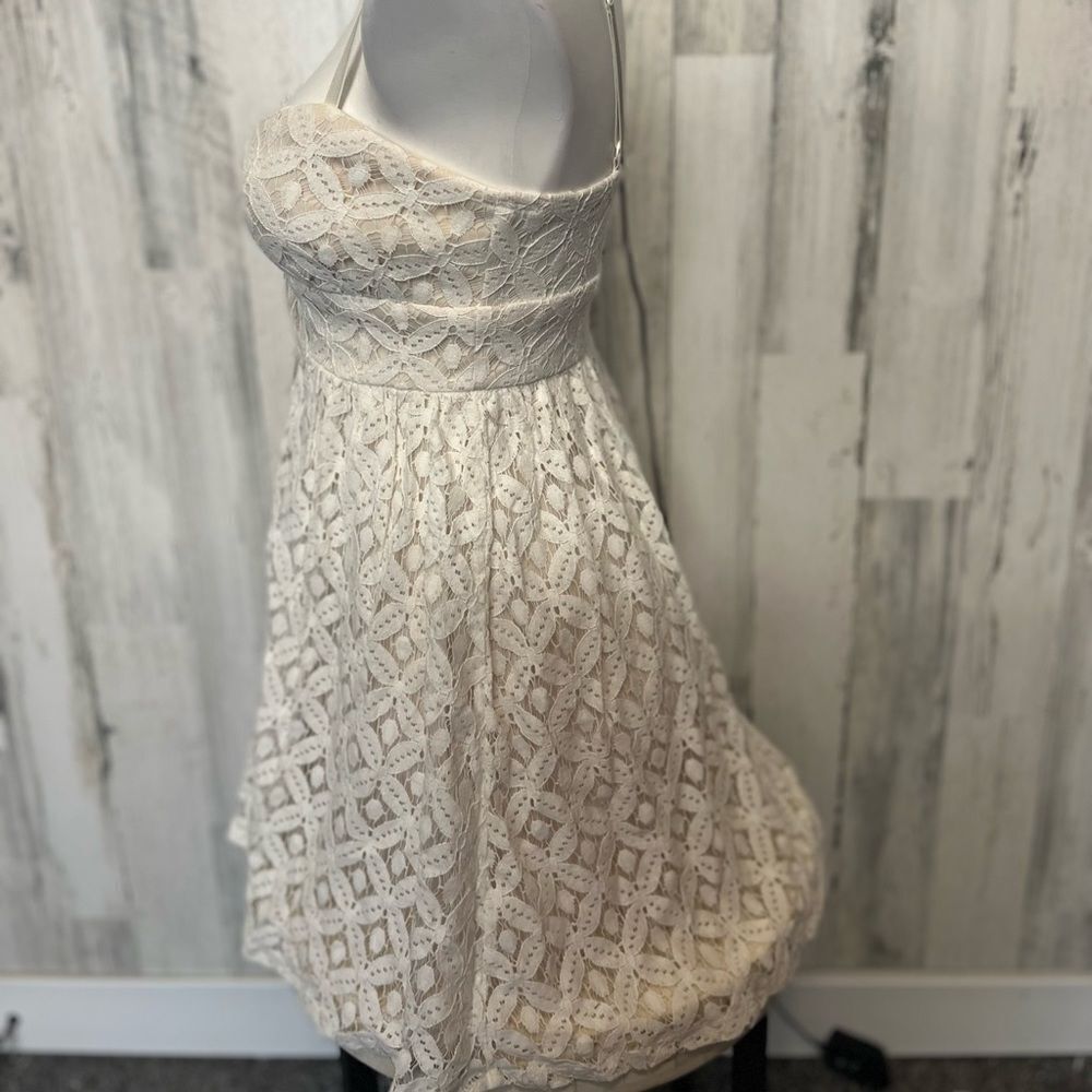 Dress   - Picture 2 of 4